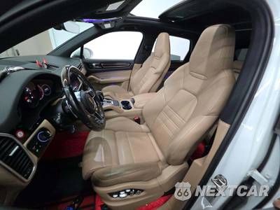2020 Porsche Cayenne - zdjęcie 6 z 23 - miniatura