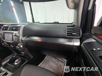 2016 Toyota 4Runner SR5 Premium - zdjęcie 19 z 22 - miniatura