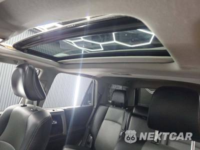 2016 Toyota 4Runner SR5 Premium - zdjęcie 11 z 22 - miniatura