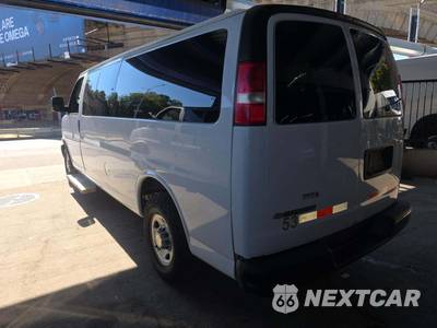2018 Chevrolet Express 3500 Passenger Van LS 1LS 155.0" WB - zdjęcie 2 z 28 - miniatura