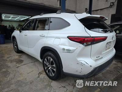 2022 Toyota Highlander XLE - zdjęcie 2 z 29 - miniatura