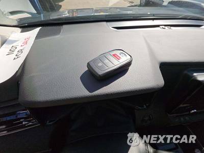 2026 Toyota Camry LE - zdjęcie 8 z 22 - miniatura