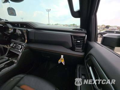 2024 GMC Sierra 2500HD AT4 Crew Cab Medium Bed 4SB - zdjęcie 19 z 31 - miniatura