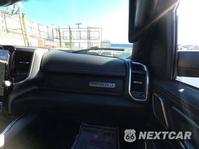 2023 Ram 1500 Laramie Crew Cab Short Bed - zdjęcie 19 z 20 - miniatura