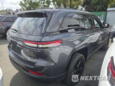 2023 Jeep Grand Cherokee Altitude - zdjęcie 3 z 25 - miniatura