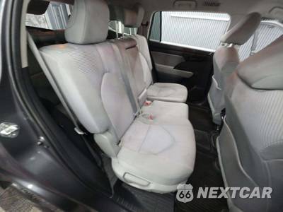 2023 Toyota Highlander LE - zdjęcie 17 z 31 - miniatura