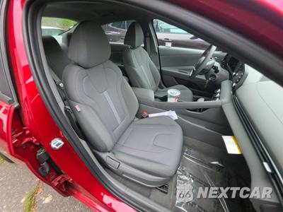 2025 Hyundai Elantra SE - zdjęcie 18 z 23 - miniatura