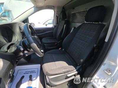 2018 Mercedes-Benz Metris Cargo Van 126.0" WB - zdjęcie 6 z 28 - miniatura