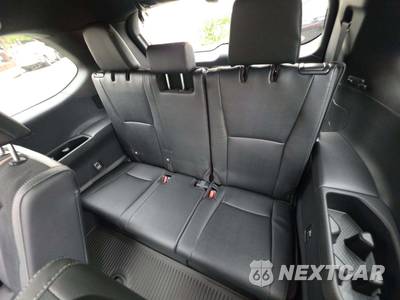 2026 Toyota Grand Highlander Hybrid MAX Platinum - zdjęcie 14 z 21 - miniatura
