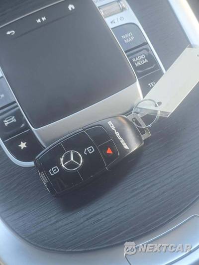 2026 Mercedes-Benz AMG G 63 4MATIC - zdjęcie 8 z 20 - miniatura
