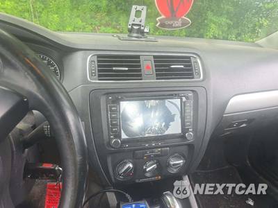 2013 Volkswagen Jetta SE Sedan - zdjęcie 10 z 35 - miniatura