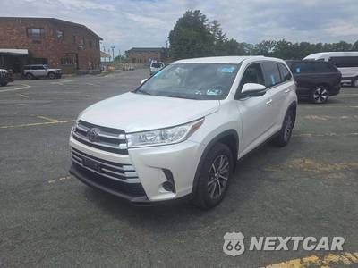 2019 Toyota Highlander LE - zdjęcie 1 z 22 - miniatura
