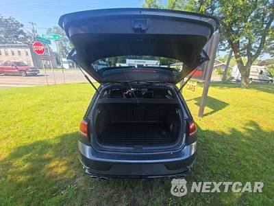 2019 Volkswagen Golf R Hatchback w/DCC & Navigation - zdjęcie 14 z 21 - miniatura