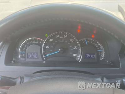 2014 Toyota Camry XLE - zdjęcie 9 z 21 - miniatura
