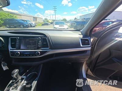 2016 Toyota Highlander LE Plus - zdjęcie 20 z 32 - miniatura