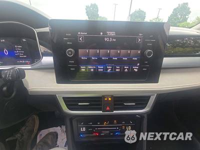 2025 Volkswagen Taos SE - zdjęcie 10 z 21 - miniatura