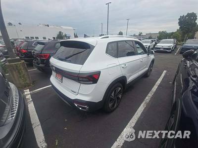2025 Volkswagen Taos SE - zdjęcie 3 z 21 - miniatura
