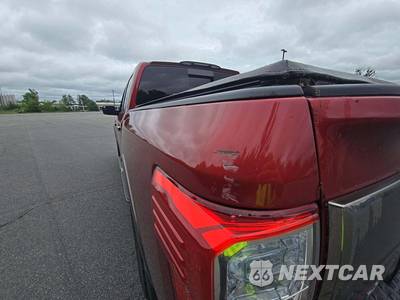 2017 Nissan TITAN Platinum Reserve Crew Cab Short Bed - zdjęcie 26 z 37 - miniatura