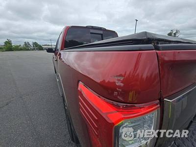 2017 Nissan TITAN Platinum Reserve Crew Cab Short Bed - zdjęcie 27 z 37 - miniatura