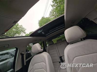 2019 Volkswagen Tiguan SEL Premium - zdjęcie 11 z 31 - miniatura