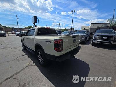 2026 Ford Ranger LARIAT Crew Cab Short Bed - zdjęcie 2 z 23 - miniatura
