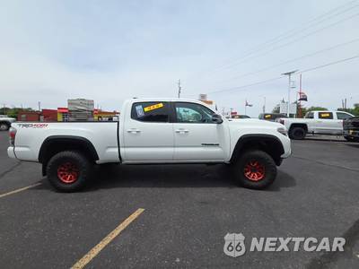 2020 Toyota Tacoma TRD Sport Crew Cab Long Bed - zdjęcie 5 z 25 - miniatura