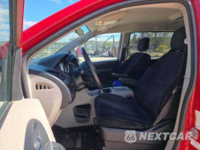 2013 Dodge Grand Caravan SXT 121.2" WB - zdjęcie 3 z 18 - miniatura