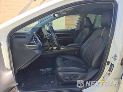 2024 Toyota Camry Hybrid SE Nightshade - zdjęcie 3 z 22 - miniatura