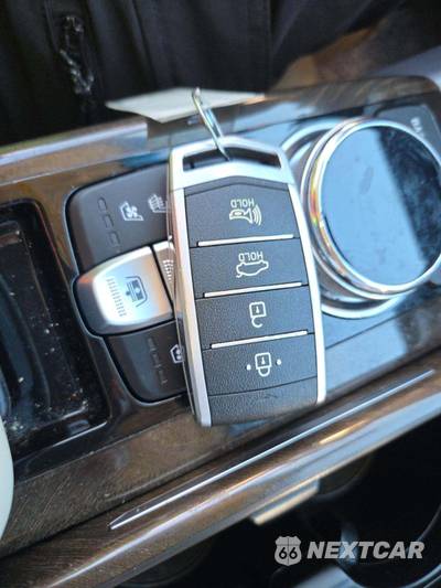 2017 Genesis G90 3.3T Premium - zdjęcie 5 z 17 - miniatura