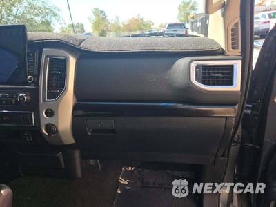 2018 Nissan TITAN SV Crew Cab Short Bed - zdjęcie 19 z 20 - miniatura