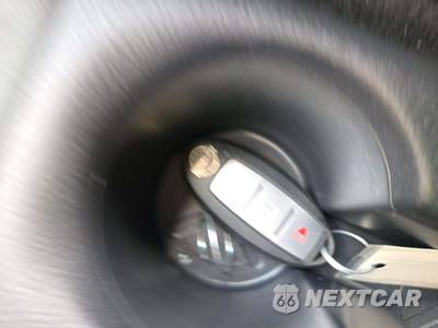 2022 Nissan Kicks S - zdjęcie 8 z 23 - miniatura