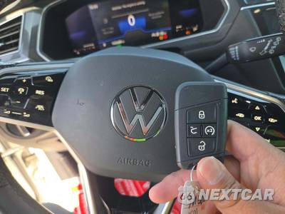 2022 Volkswagen Tiguan SE R-Line Black - zdjęcie 5 z 20 - miniatura