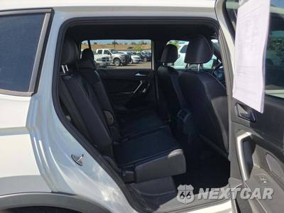2022 Volkswagen Tiguan SE R-Line Black - zdjęcie 14 z 20 - miniatura