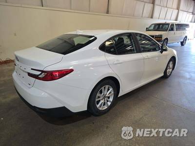 2025 Toyota Camry LE - zdjęcie 3 z 24 - miniatura