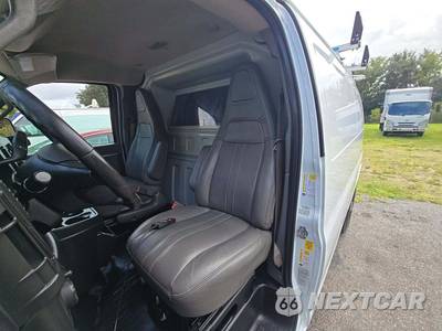 2023 Chevrolet Express 2500 Cargo Van 1WT 135.2" WB - zdjęcie 6 z 24 - miniatura