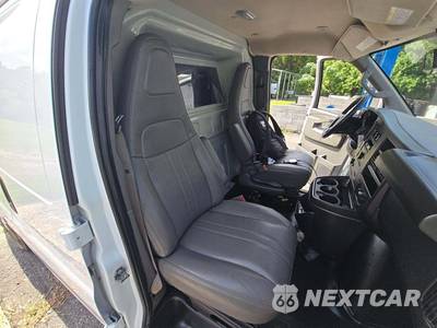 2023 Chevrolet Express 2500 Cargo Van 1WT 135.2" WB - zdjęcie 18 z 24 - miniatura
