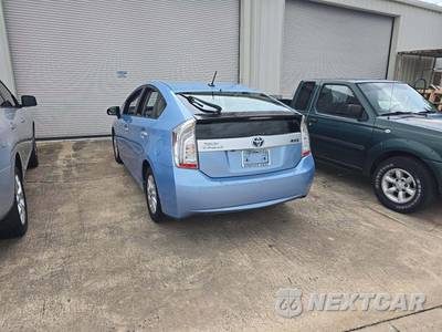 2012 Toyota Prius Plug-In Hybrid - zdjęcie 2 z 27 - miniatura