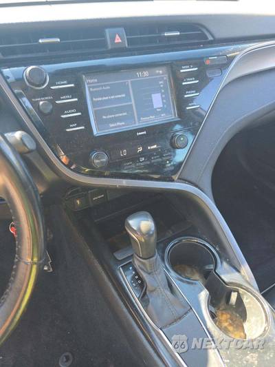 2020 Toyota Camry SE - zdjęcie 10 z 29 - miniatura