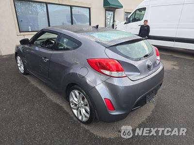 2013 Hyundai Veloster w/Black Interior - zdjęcie 2 z 29 - miniatura