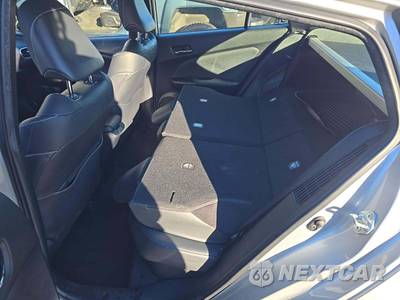 2022 Toyota Prius Prime XLE - zdjęcie 13 z 26 - miniatura