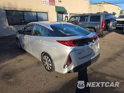 2022 Toyota Prius Prime XLE - zdjęcie 2 z 26 - miniatura