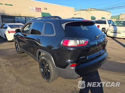 2019 Jeep Cherokee Altitude Edition - zdjęcie 2 z 26 - miniatura