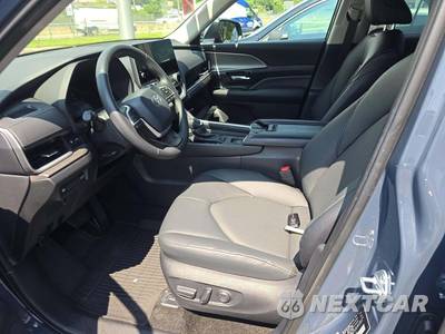2026 Toyota Grand Highlander XLE - zdjęcie 6 z 21 - miniatura