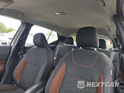 2021 Nissan Kicks SR - zdjęcie 11 z 26 - miniatura