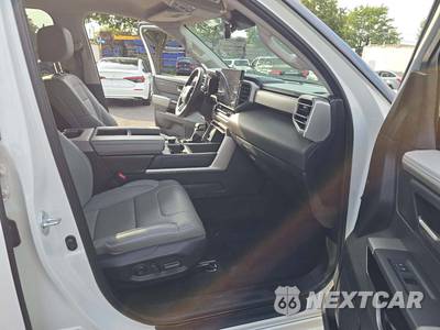 2022 Toyota Tundra Hybrid Limited Crew Cab Medium Bed - zdjęcie 18 z 22 - miniatura