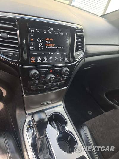 2021 Jeep Grand Cherokee Laredo X - zdjęcie 10 z 25 - miniatura