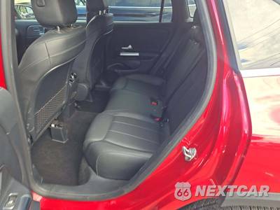 2021 Mercedes-Benz GLA 250 - zdjęcie 13 z 23 - miniatura