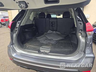 2018 Nissan Rogue SV - zdjęcie 14 z 23 - miniatura