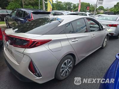 2022 Toyota Prius Prime LE - zdjęcie 3 z 20 - miniatura