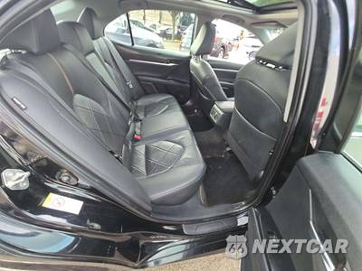 2018 Toyota Camry XLE - zdjęcie 16 z 26 - miniatura